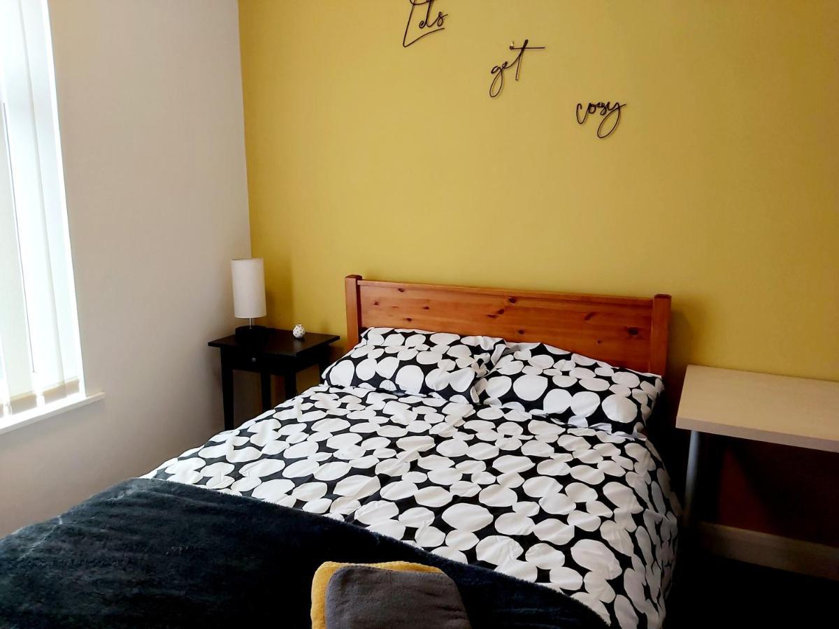 Comfy 4 Bed Home Away From Home 코번트리 외부 사진